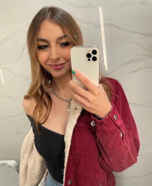 Chloe Night