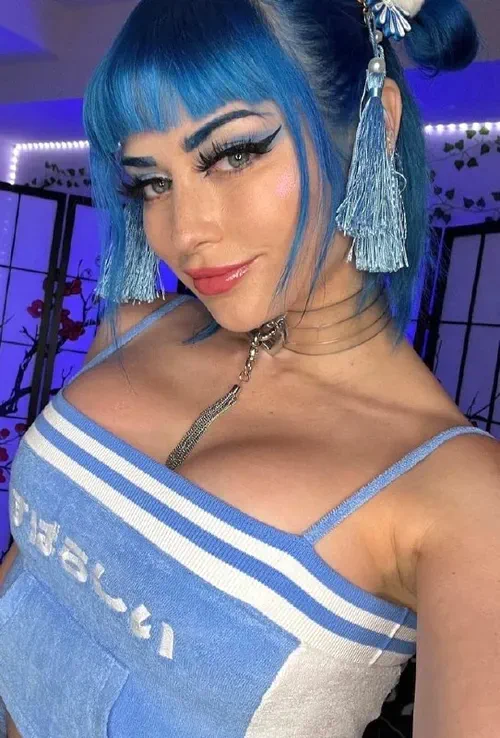 Jewelz Blu