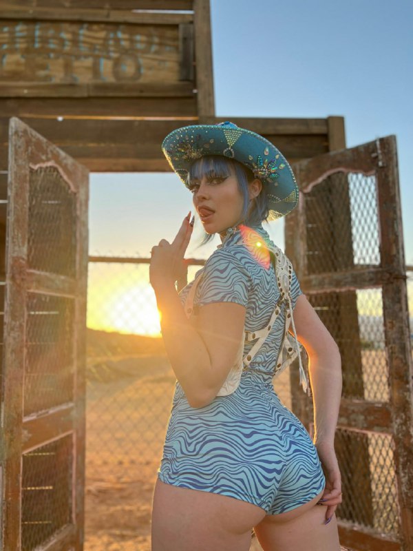 jewelzblu